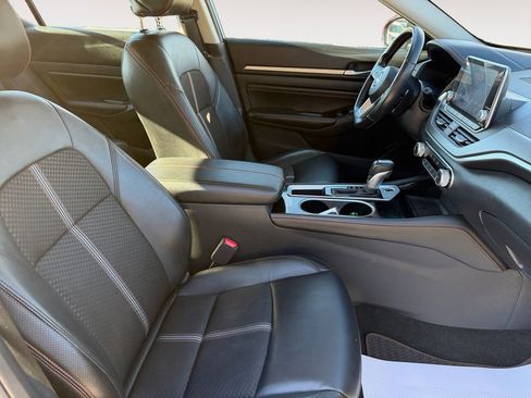 Used 2023 Nissan Altima 2.5 SR image 27