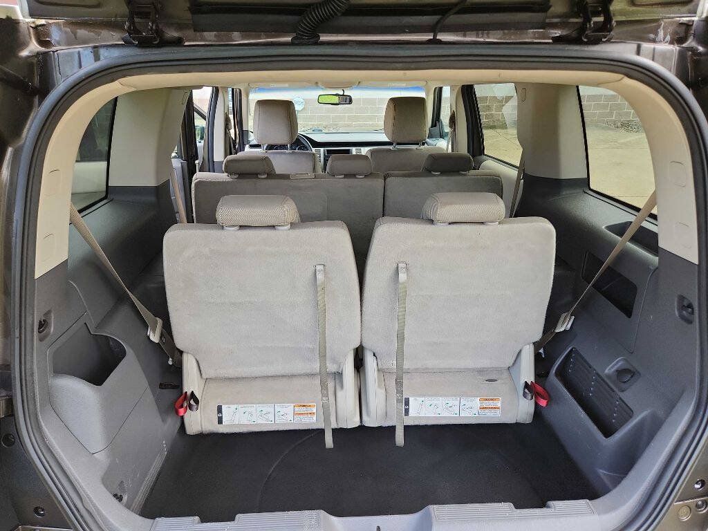 Used 2011 Ford Flex SE FWD image 15