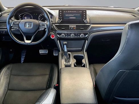 Used 2018 Honda Accord Sport image 7