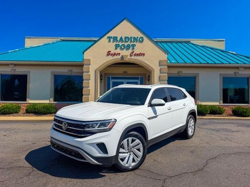 Used 2021 Volkswagen Atlas Cross Sport SE FWD image 24