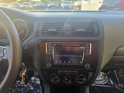 Used 2016 Volkswagen Jetta S FWD image 26