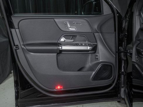 Certified 2026 Mercedes-Benz GLB 250 image 10