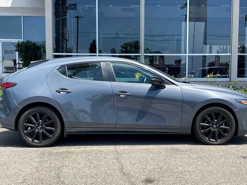 Used 2025 MAZDA MAZDA3 Carbon AWD/4WD image 4