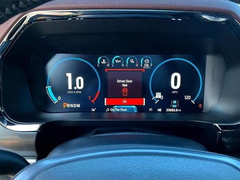 Used 2023 Ford F150 Lariat w/ Equipment Group 502A High image 19