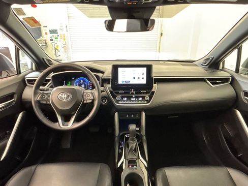 Used 2023 Toyota Corolla Cross XSE w/ Convenience Package image 30