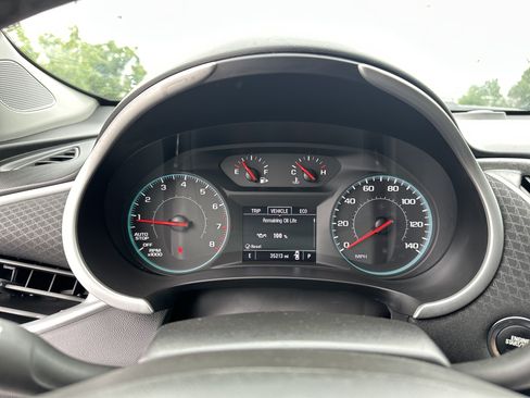 Used 2023 Chevrolet Malibu RS FWD image 21