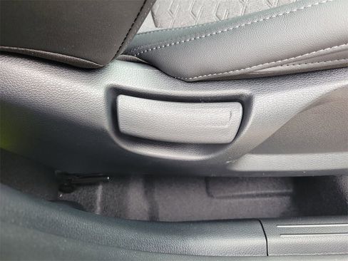 New 2026 Kia Seltos S image 9