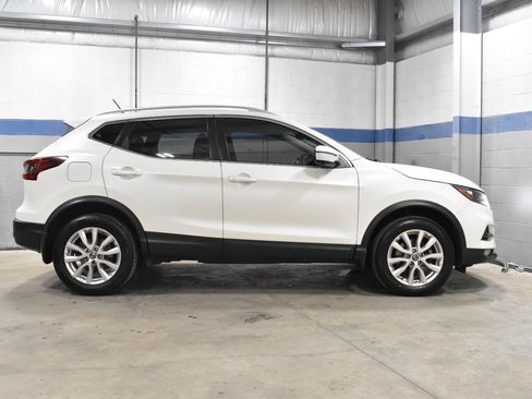 Used 2020 Nissan Rogue Sport SV w/ Technology Package FWD image 27