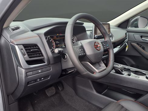 New 2026 Nissan Rogue SV AWD/4WD image 44