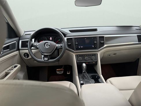 Used 2019 Volkswagen Atlas SE image 23