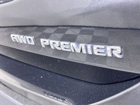 Used 2024 Chevrolet Equinox Premier AWD/4WD image 32