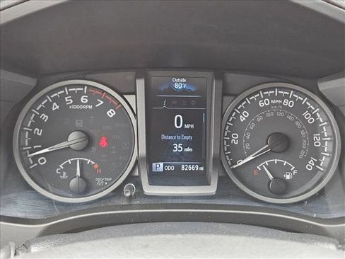 Used 2022 Toyota Tacoma TRD Off-Road w/ Technology Package AWD/4WD image 12