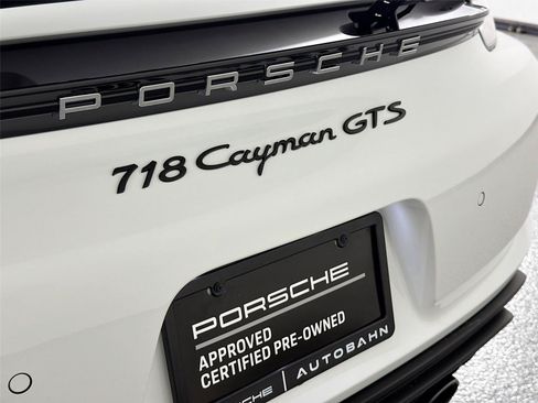 Certified 2025 Porsche 718 Cayman GTS RWD image 17