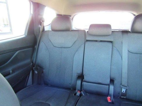 Used 2020 Hyundai Santa Fe SE image 21
