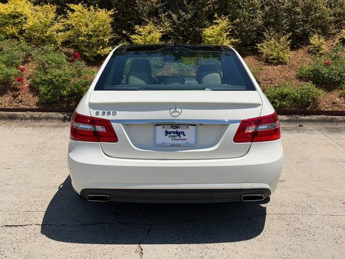 Used 2012 Mercedes-Benz E 350 Sedan image 4