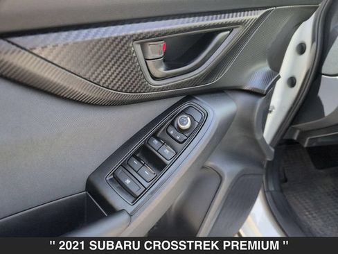 Used 2021 Subaru Crosstrek 2.0i Premium AWD/4WD image 12