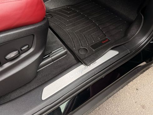 Used 2022 Porsche Cayenne Coupe image 22