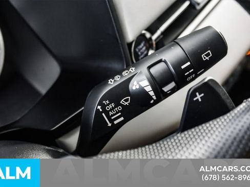 Used 2025 Mitsubishi Outlander SE FWD image 30