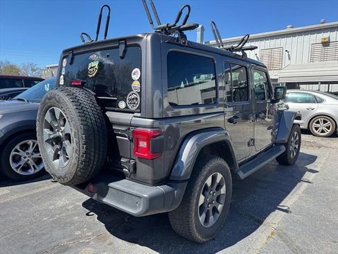 Used 2020 Jeep Wrangler Unlimited Sahara image 5