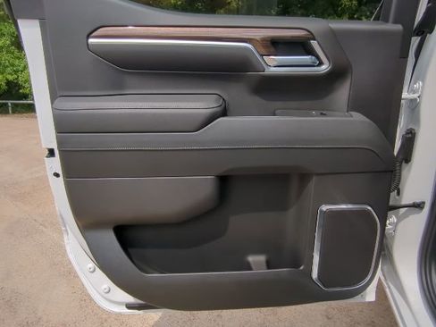 New 2026 Chevrolet Silverado 1500 LT image 8