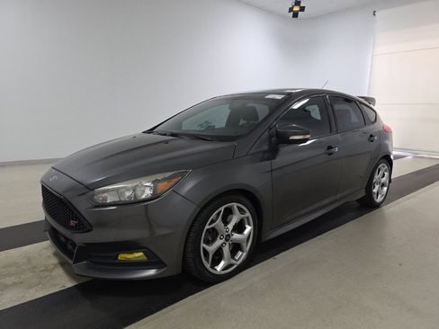 Used 2016 Ford Focus ST FWD image 1