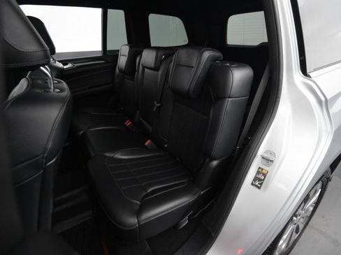 Used 2018 Mercedes-Benz GLS 450 4MATIC image 49