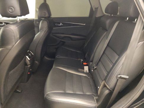 Used 2018 Kia Sorento EX FWD image 18