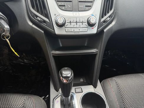 Used 2017 Chevrolet Equinox LT w/ Convenience Package FWD image 12