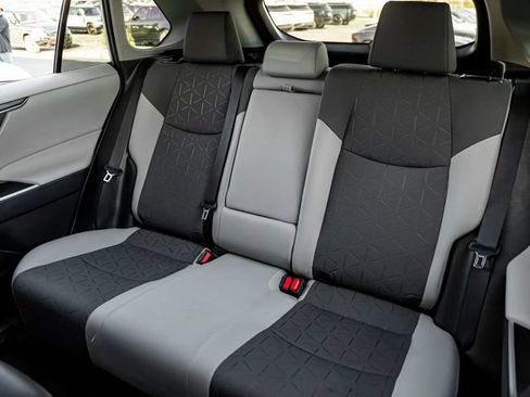 Used 2025 Toyota RAV4 XLE w/ Convenience Package FWD image 31