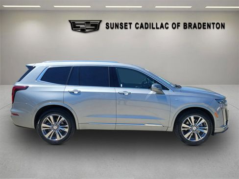 Certified 2025 Cadillac XT6 Premium Luxury w/ Platinum Package AWD/4WD image 3