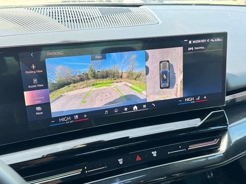 Certified 2024 BMW 530i xDrive AWD/4WD image 11