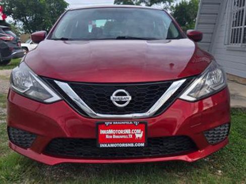 Used 2016 Nissan Sentra SV FWD image 3