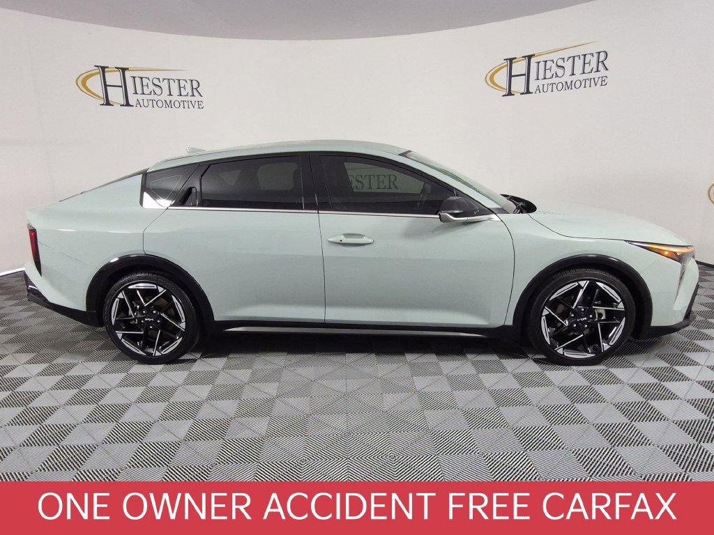 Used 2025 Kia K4 GT-Line FWD image 3