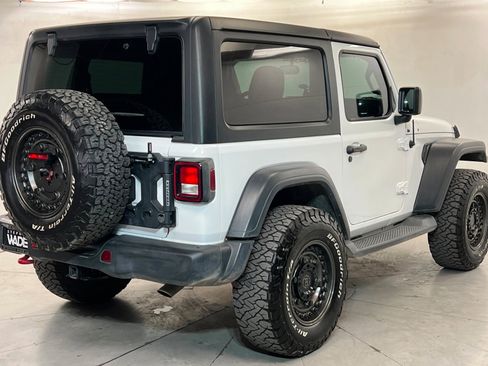 Used 2018 Jeep Wrangler Sport AWD/4WD image 5