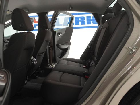 Used 2023 Chevrolet Malibu LT FWD image 20