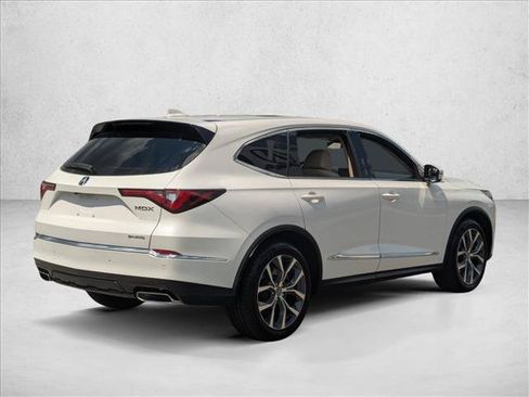 Used 2023 Acura MDX SH-AWD w/ Technology Package image 5