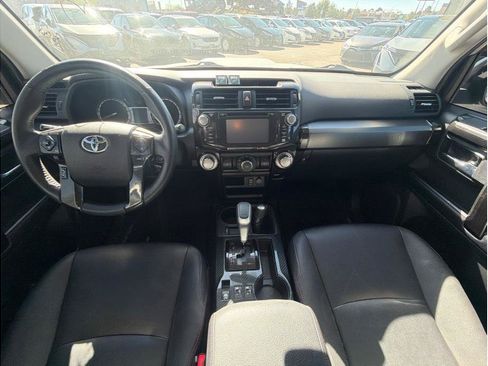Used 2019 Toyota 4Runner TRD Off-Road Premium AWD/4WD image 4