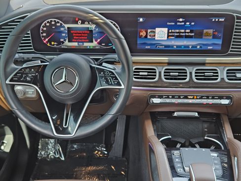 Used 2025 Mercedes-Benz GLE 350 4MATIC image 27