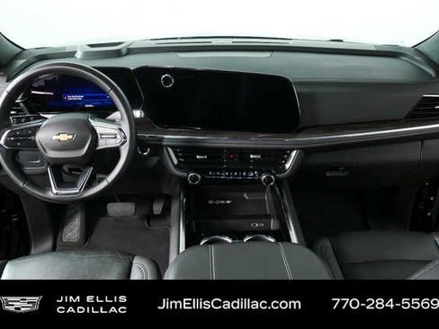 Used 2025 Chevrolet Tahoe LT RWD image 19