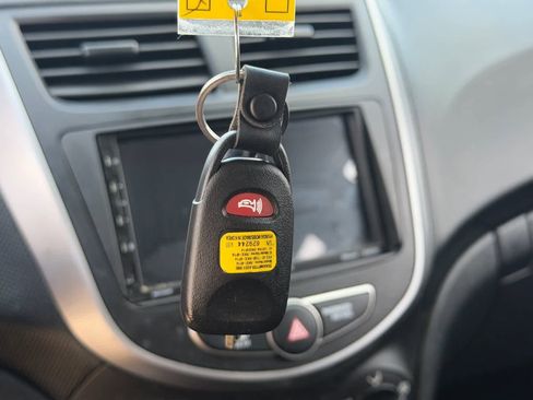 Used 2017 Hyundai Accent SE image 25