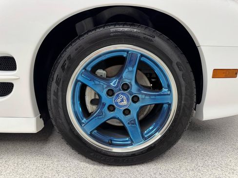 Used 1999 Pontiac Firebird Formula RWD image 41