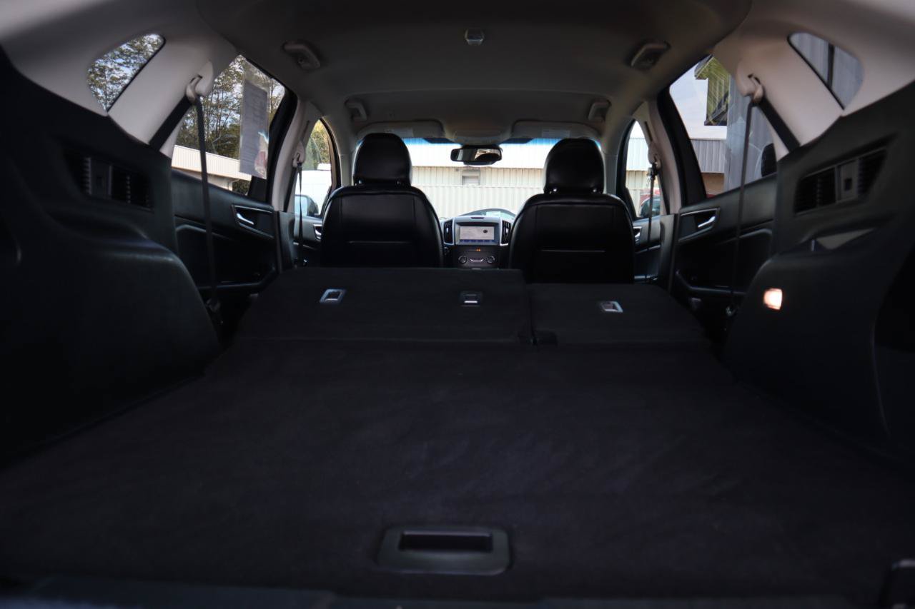 Used 2019 Ford Edge SEL w/ Equipment Group 201A AWD/4WD image 49