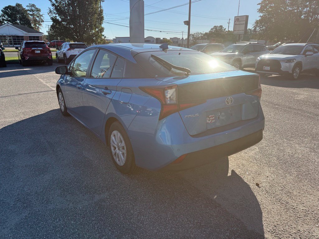 Used 2019 Toyota Prius LE FWD image 5