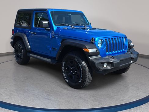 Used 2023 Jeep Wrangler Sport AWD/4WD image 3