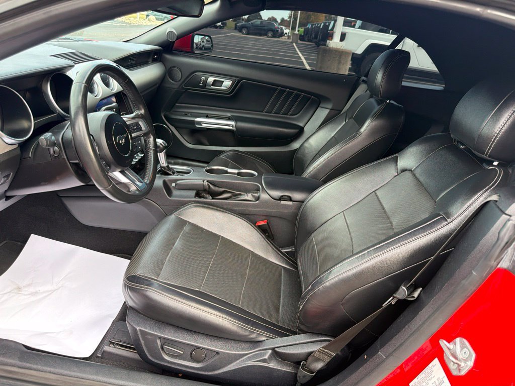 Used 2020 Ford Mustang Premium RWD image 23