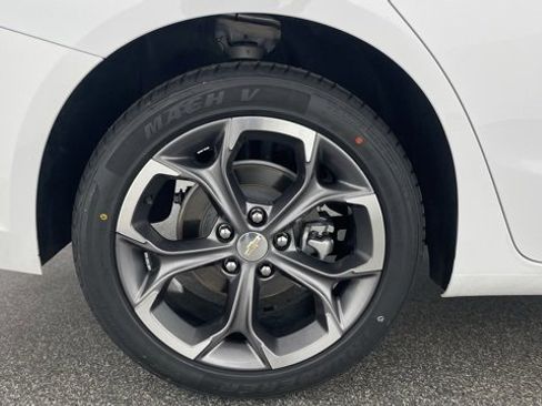 Used 2024 Chevrolet Malibu LT image 50