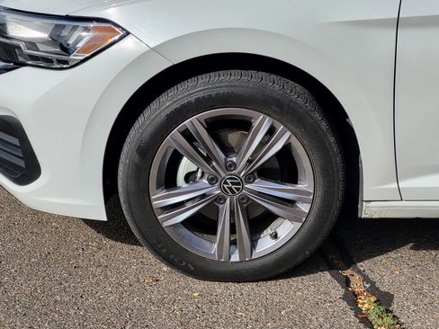 Used 2022 Volkswagen Jetta SE FWD image 8