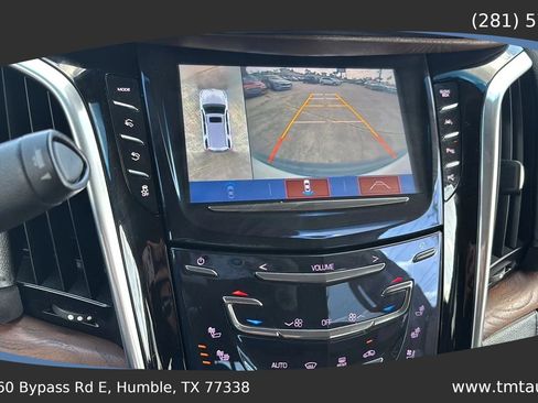 Used 2018 Cadillac Escalade Premium Luxury RWD image 15