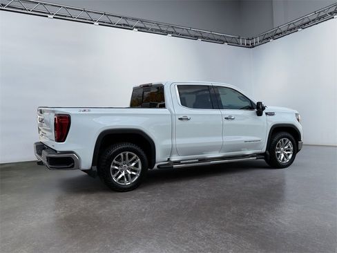 Used 2022 GMC Sierra 1500 SLT w/ SLT Premium Plus Package image 3