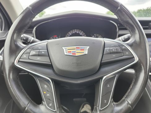 Used 2019 Cadillac XT5 Luxury AWD/4WD image 29